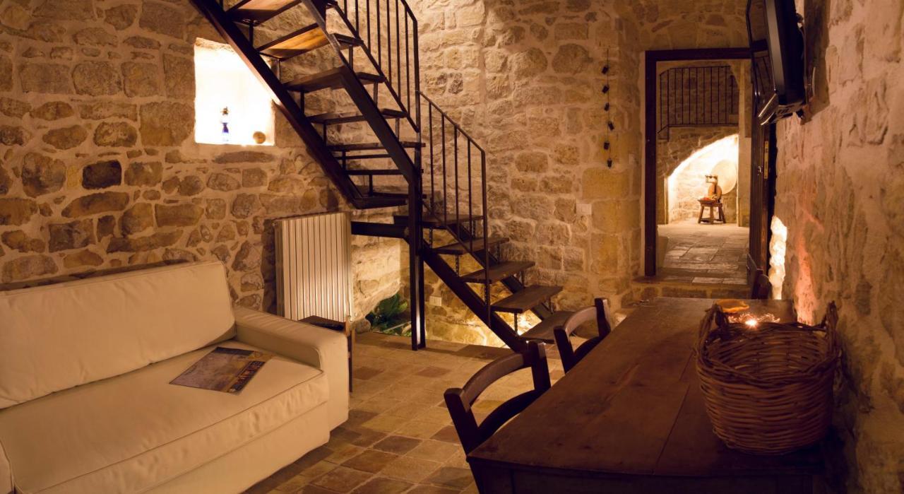 Case-Grotte Degli Avi, Esperienza Abitativa In Grotta Μόντικα Εξωτερικό φωτογραφία