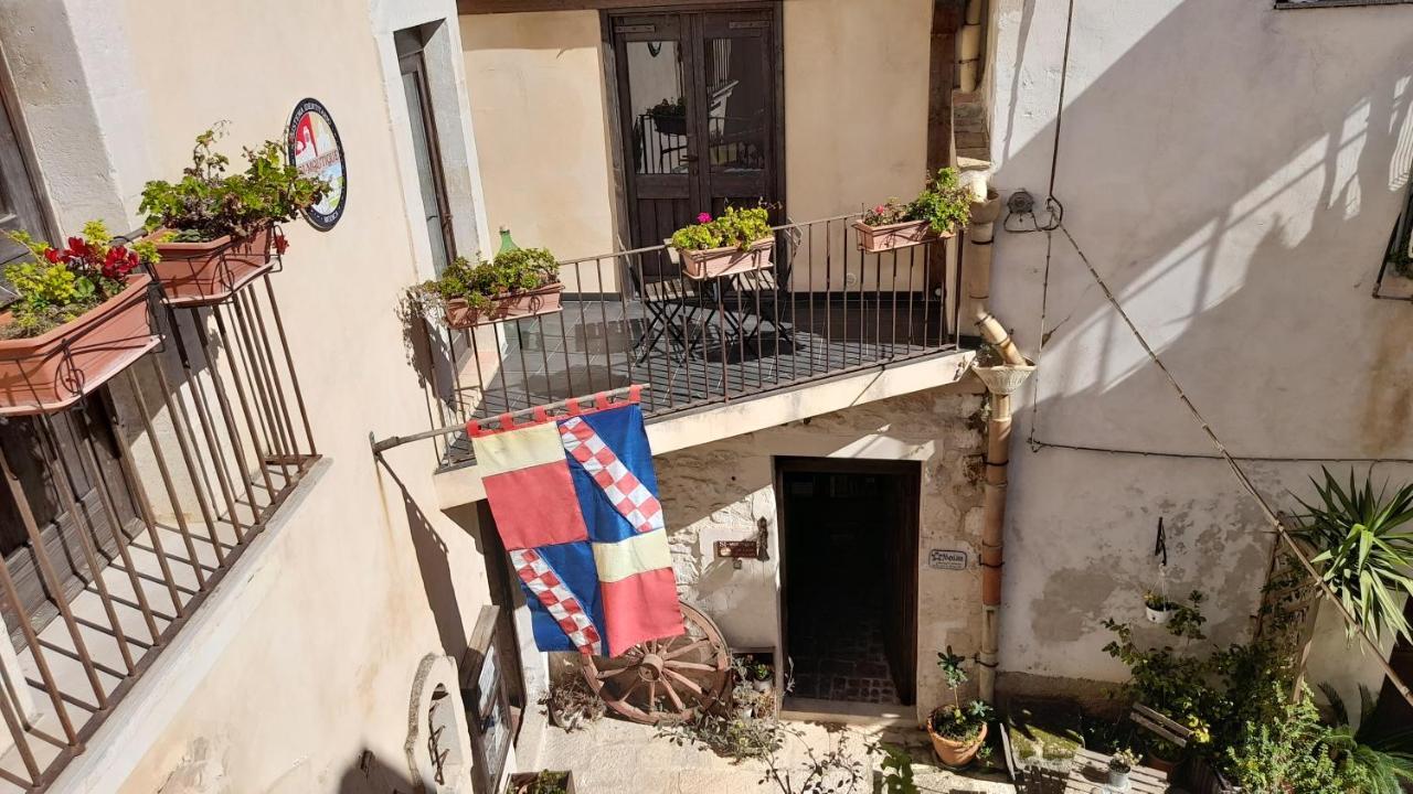 Case-Grotte Degli Avi, Esperienza Abitativa In Grotta Μόντικα Εξωτερικό φωτογραφία