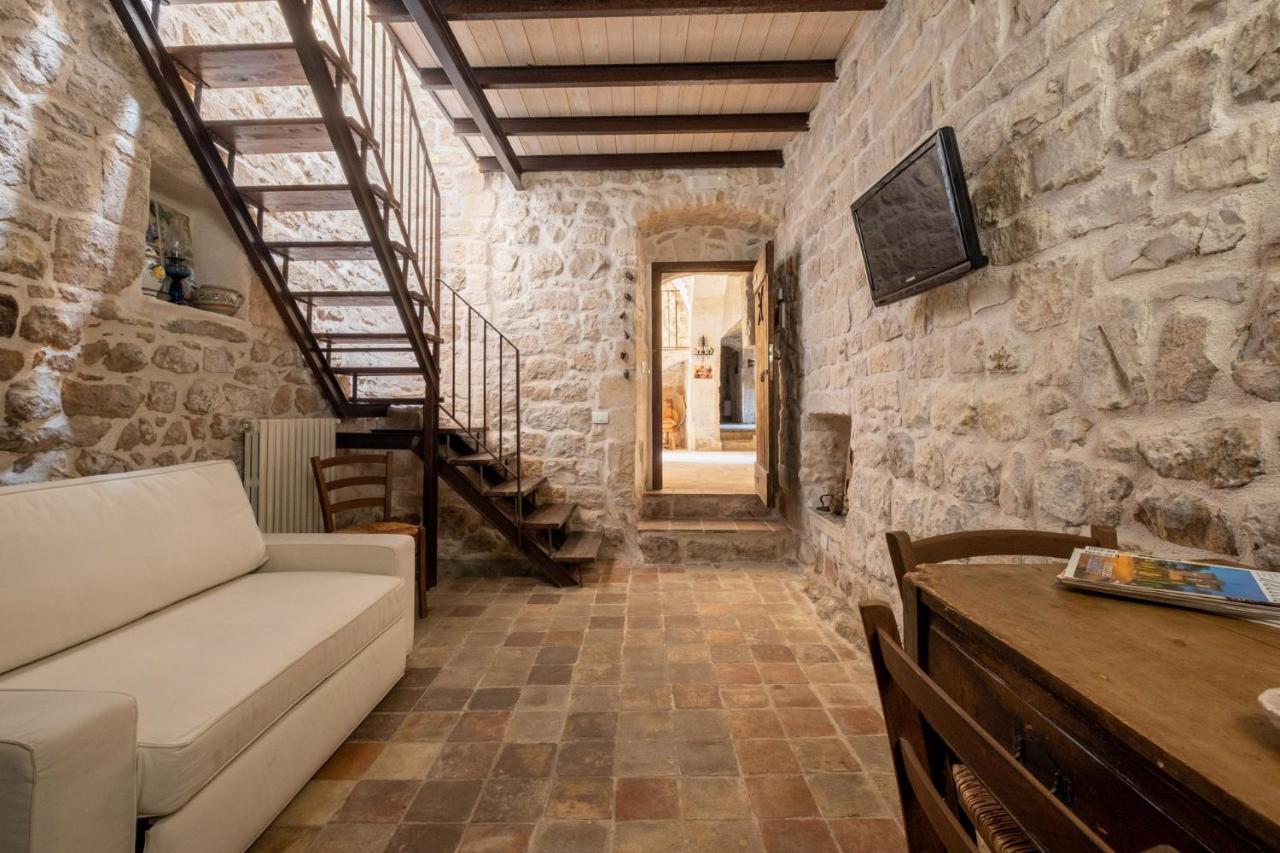 Case-Grotte Degli Avi, Esperienza Abitativa In Grotta Μόντικα Εξωτερικό φωτογραφία