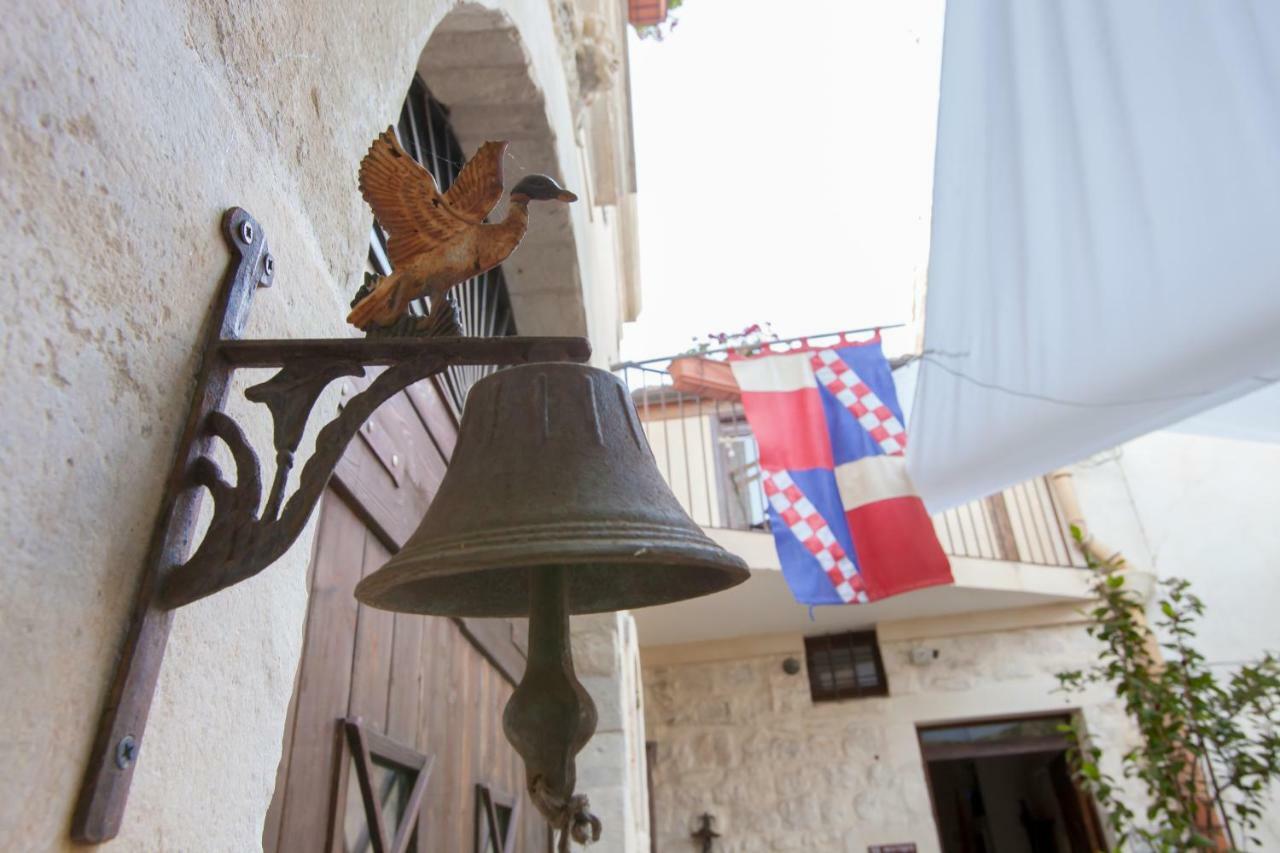 Case-Grotte Degli Avi, Esperienza Abitativa In Grotta Μόντικα Εξωτερικό φωτογραφία