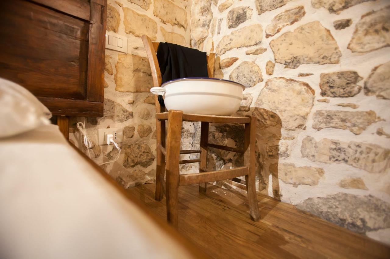 Case-Grotte Degli Avi, Esperienza Abitativa In Grotta Μόντικα Εξωτερικό φωτογραφία