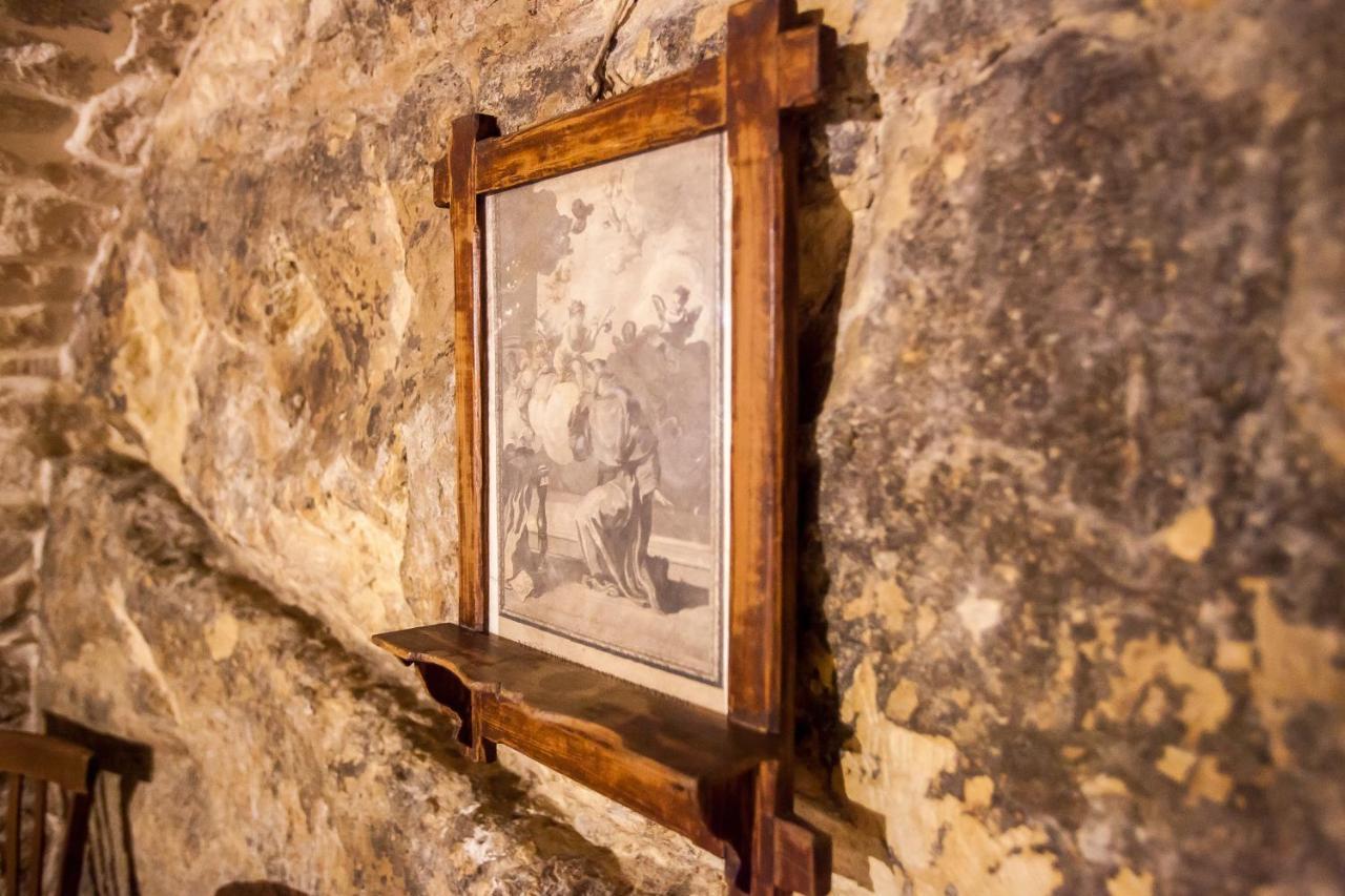 Case-Grotte Degli Avi, Esperienza Abitativa In Grotta Μόντικα Εξωτερικό φωτογραφία